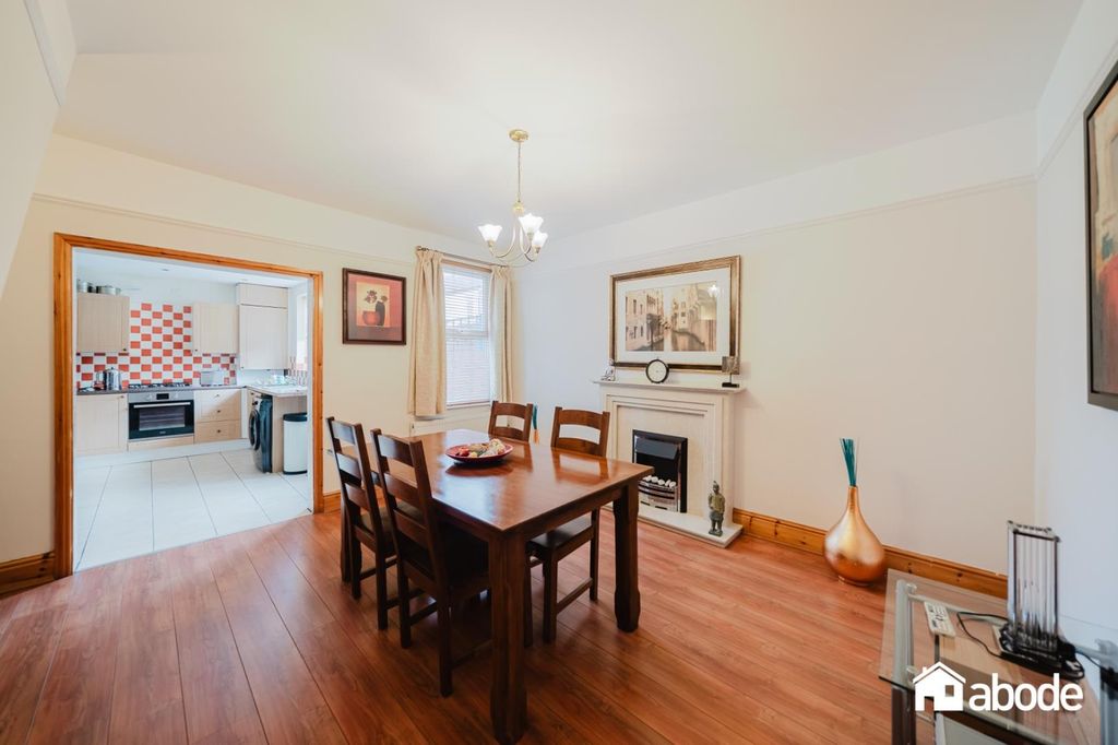 Property photo 3 of 28 Dsc03217-Hdr.Jpg