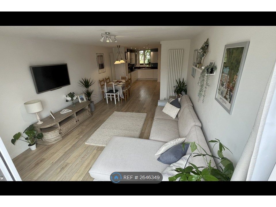 Property photo 1 of 27 Openplan Living Area