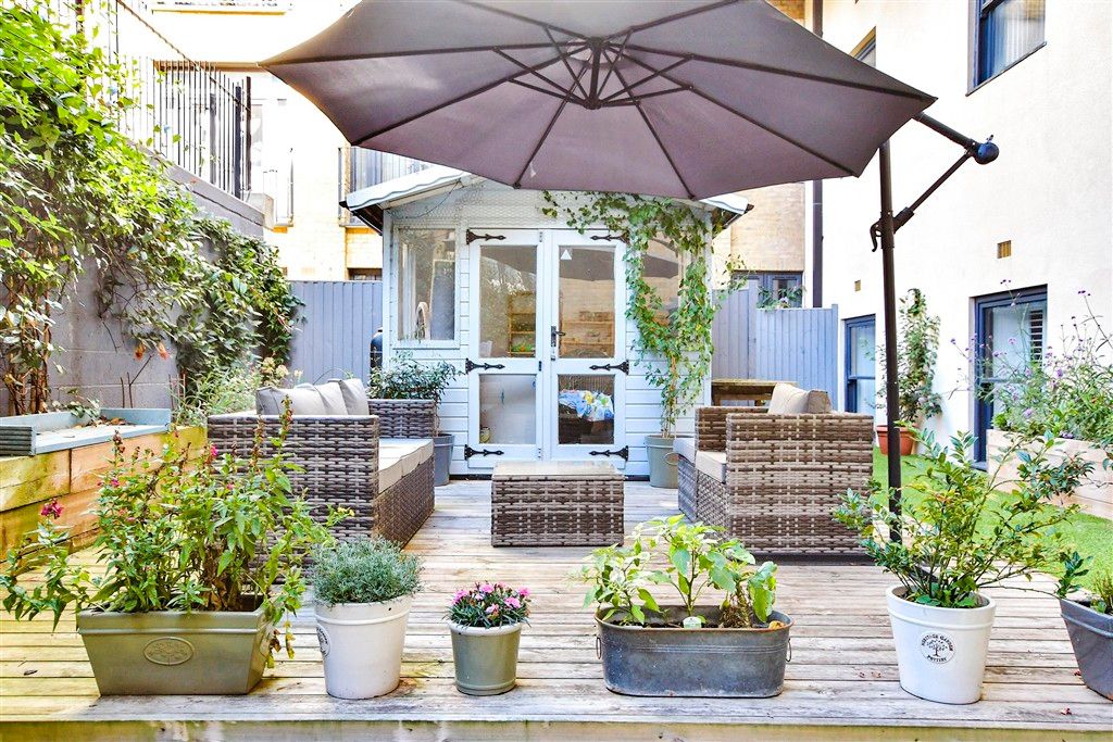Property photo 3 of 13 Patio / Decking