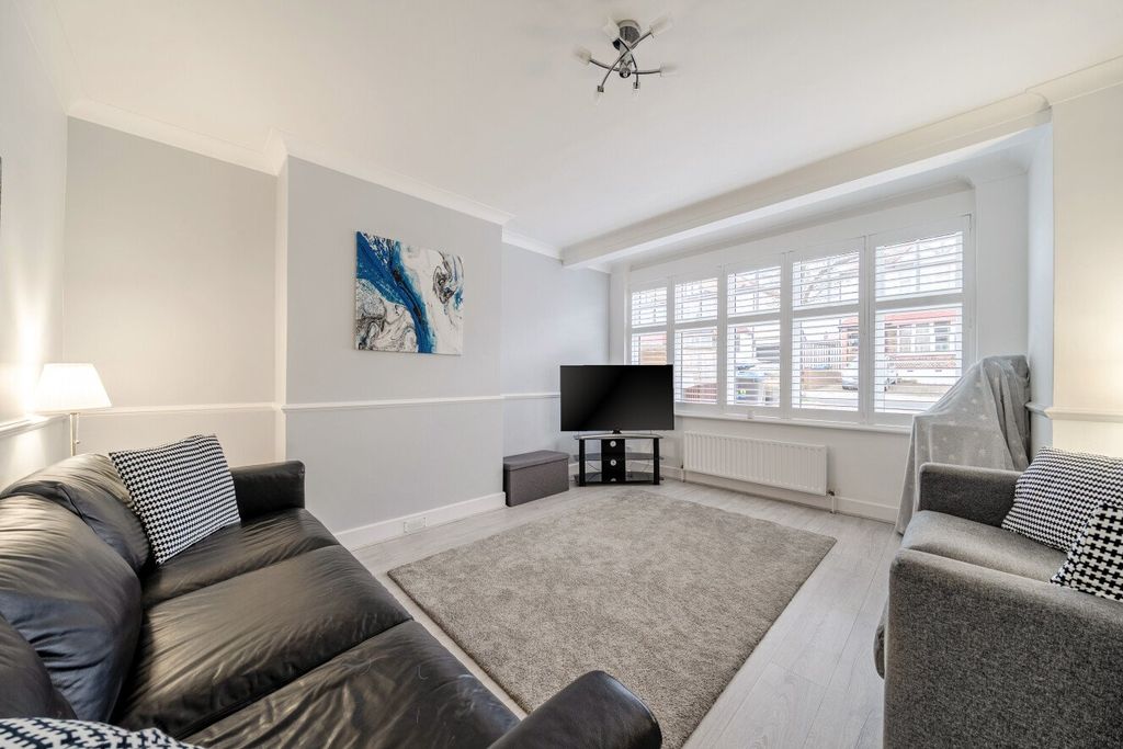 Property photo 2 of 19 Picture No. 22