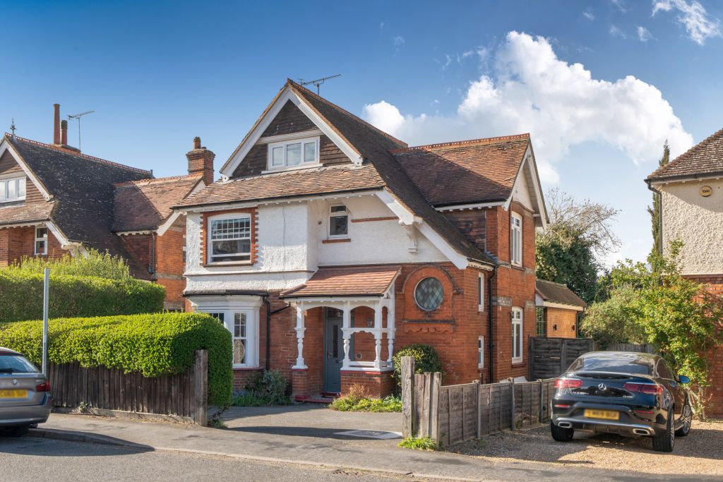 Property photo 1 of 20