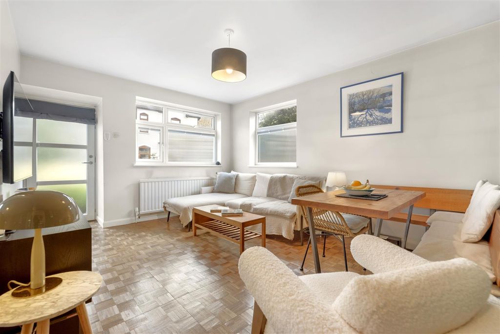 Property photo 2 of 20 2