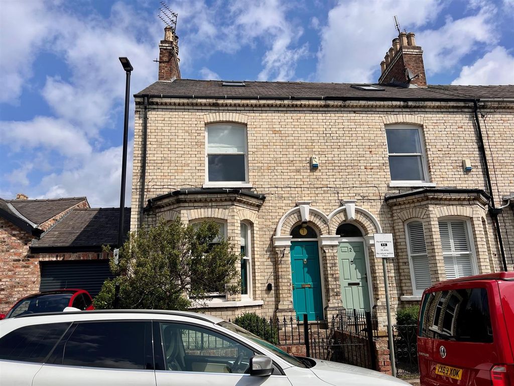 Property photo 1 of 14 Rich13.Jpg