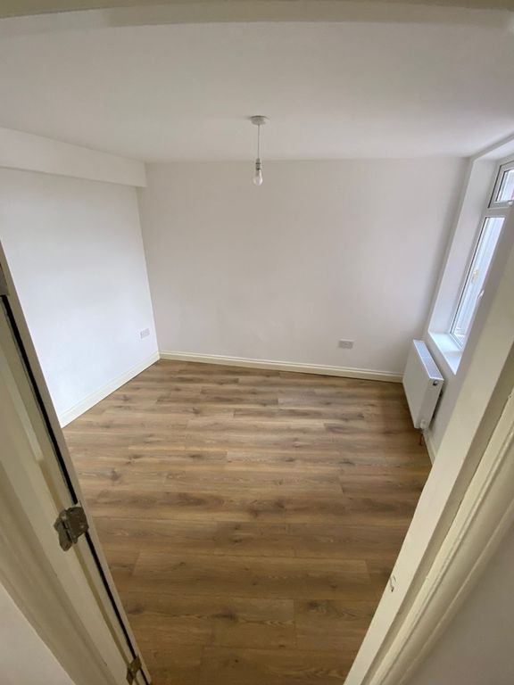 Property photo 3 of 12 Property