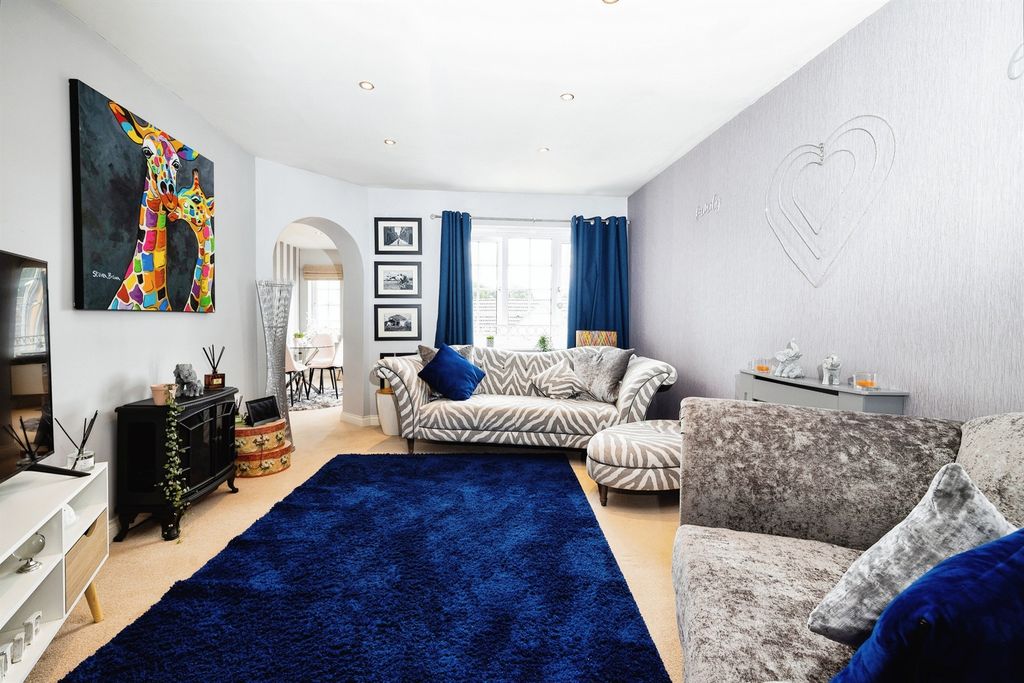 Property photo 2 of 13 Living Room