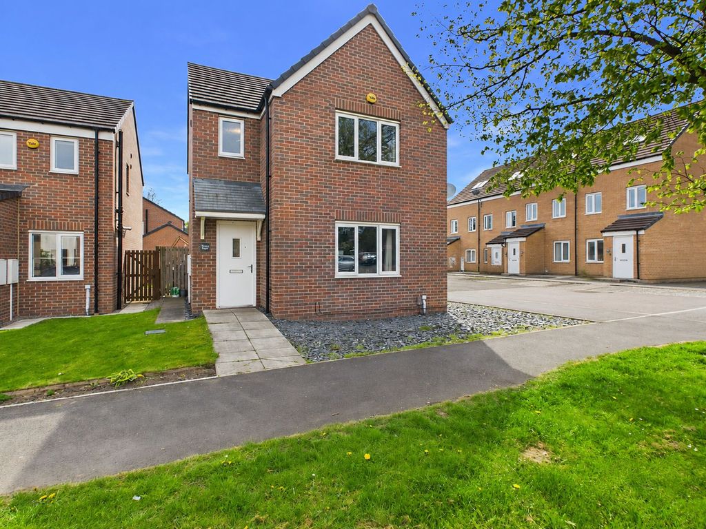 Property photo 1 of 13 External