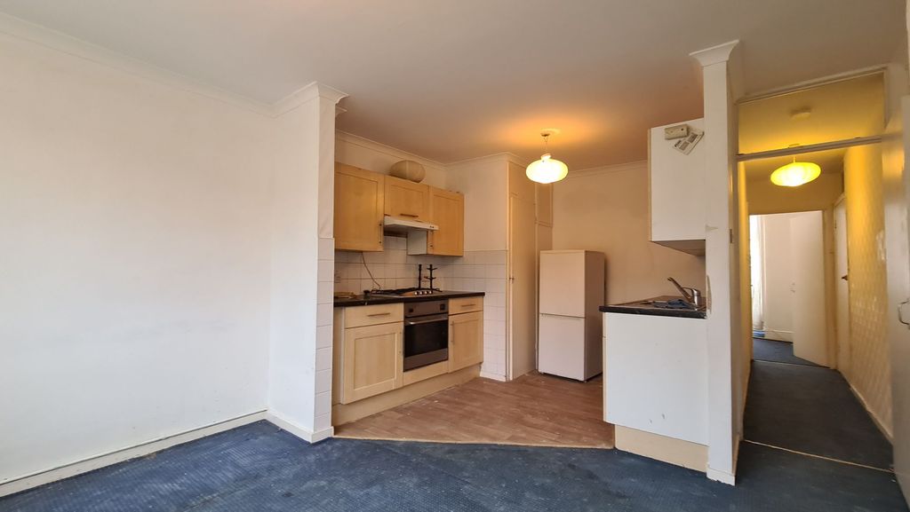 Property photo 3 of 7