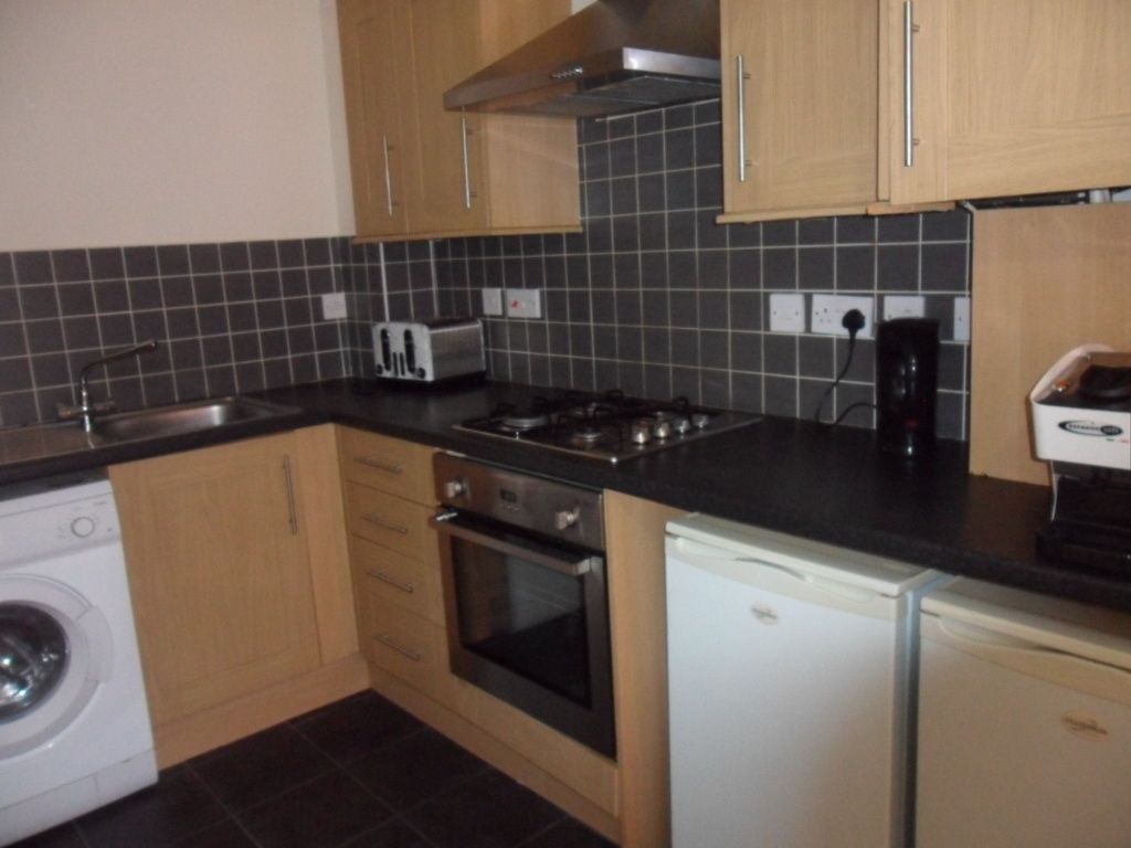 Property photo 3 of 8