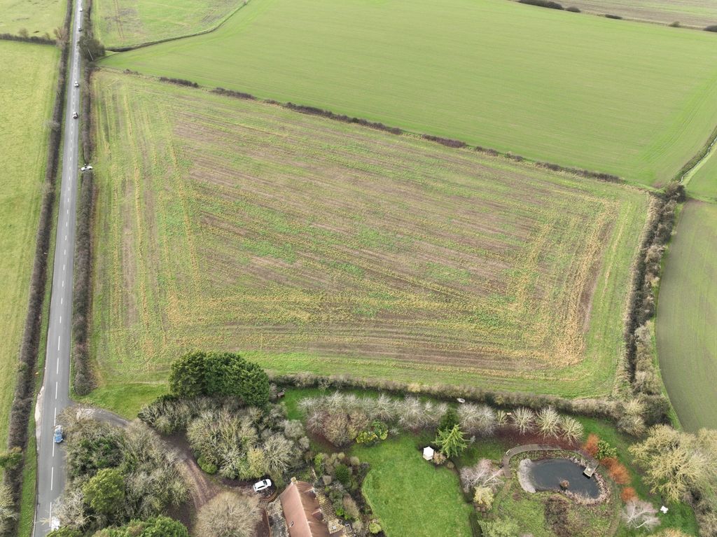 Property photo 3 of 4 Photo 2