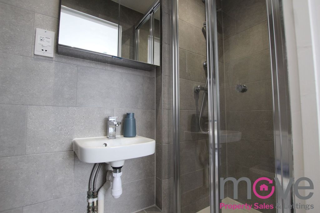 Property photo 2 of 8 Photo 9