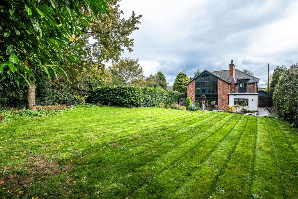 Property photo 1 of 43