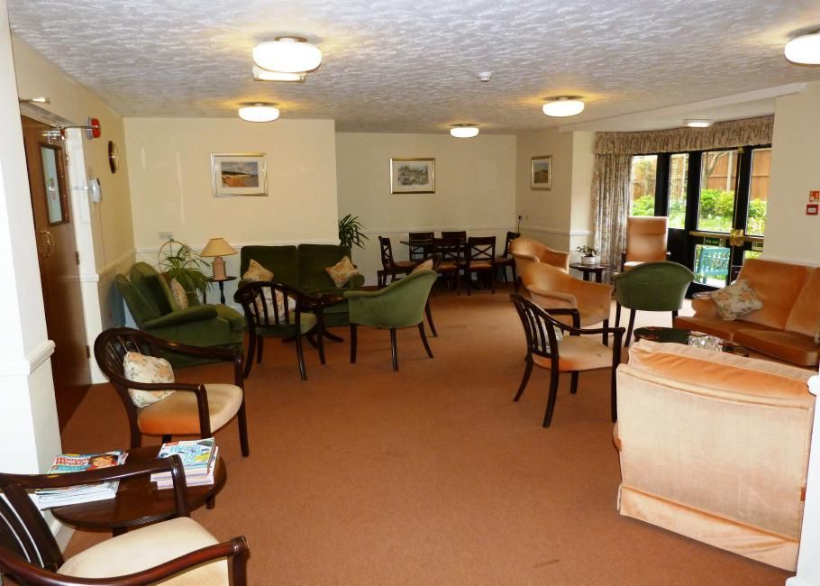 Property photo 2 of 4 Photograph 2