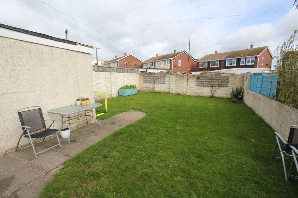 Property photo 2 of 23