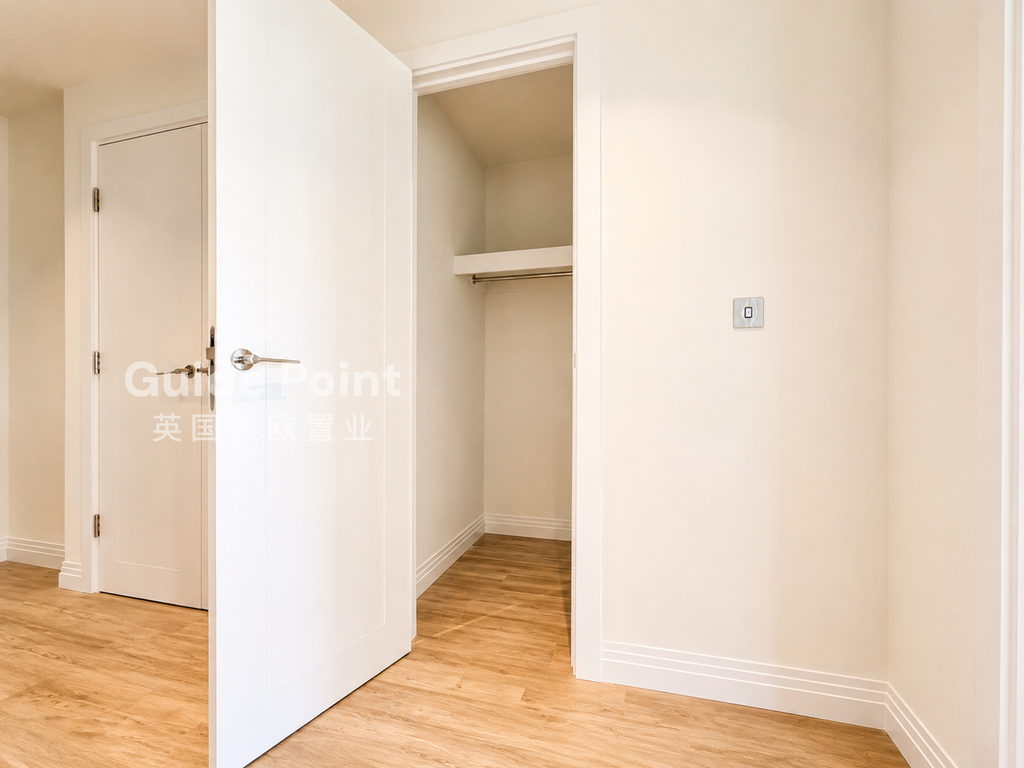 Property photo 2 of 8