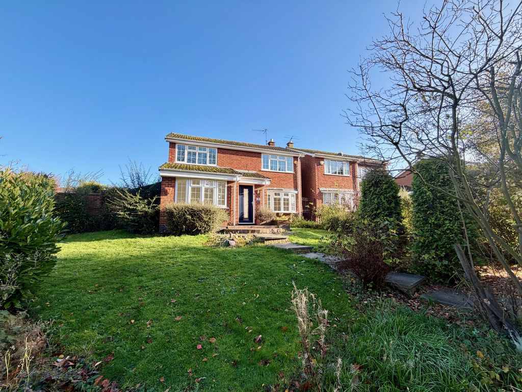 Property photo 1 of 18