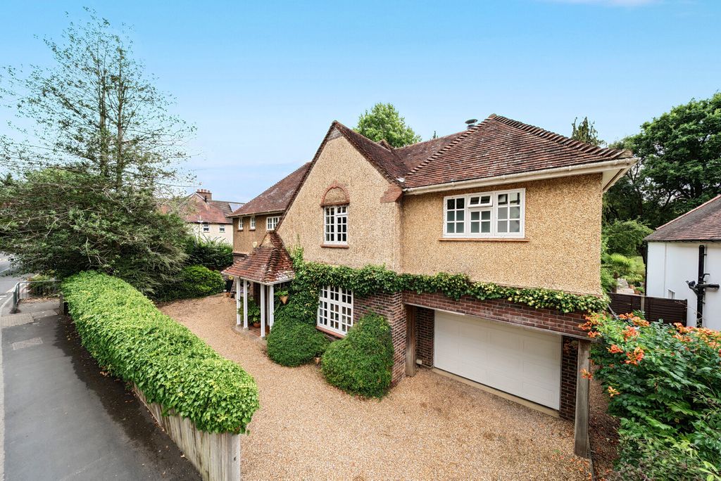 Property photo 3 of 41 1334210-1-688ccc0...