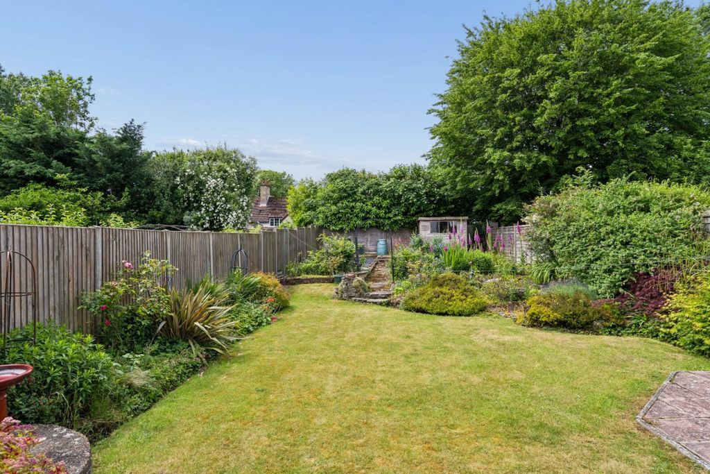 Property photo 2 of 23 Garden