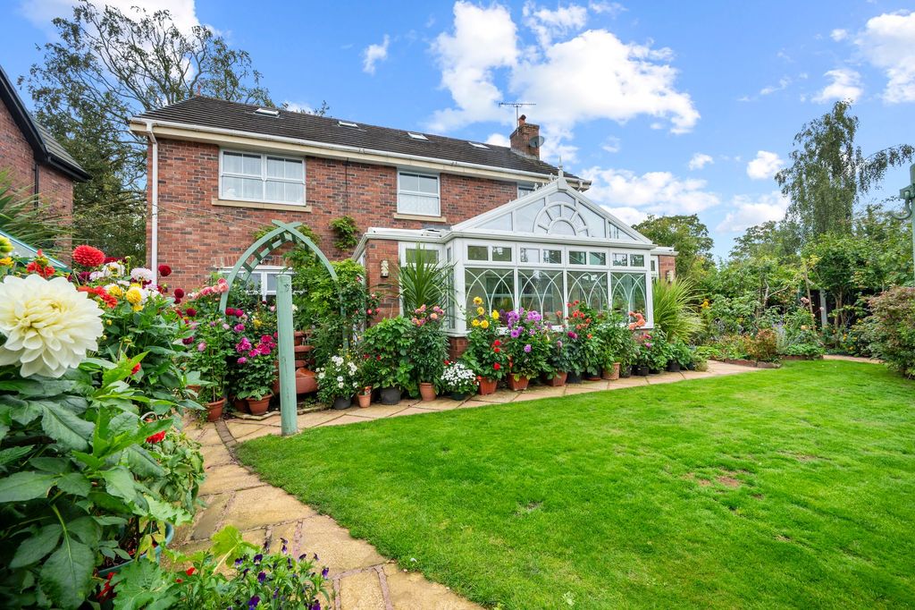 Property photo 2 of 58
