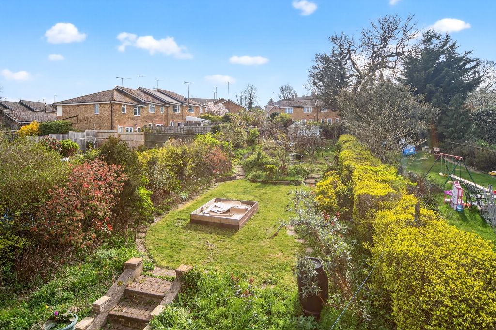 Property photo 2 of 21