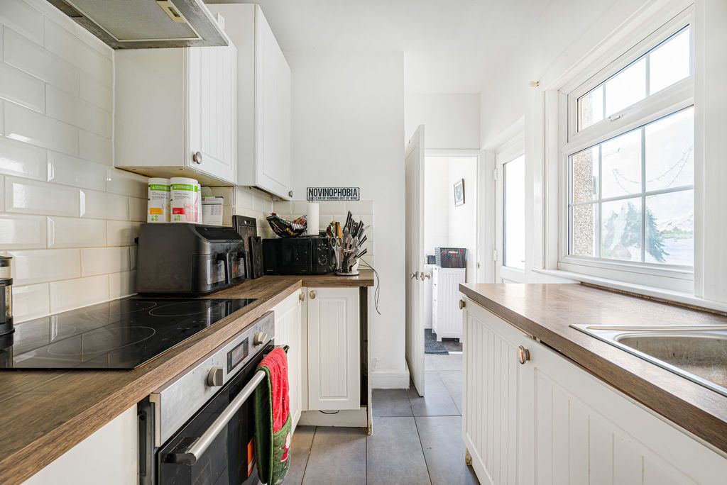 Property photo 2 of 22 Photo 16