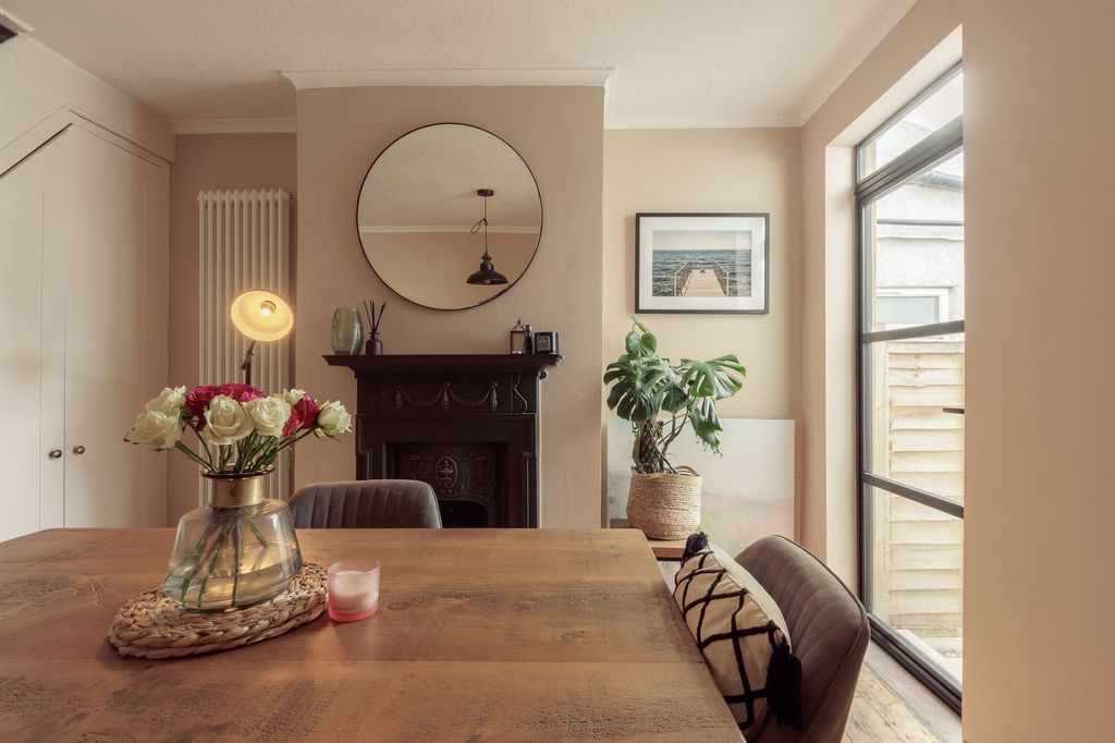 Property photo 1 of 15 Dining Room