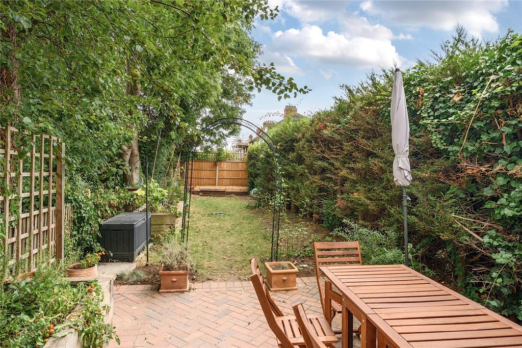 Property photo 2 of 14 Picture No. 05