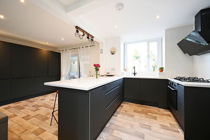 Property photo 2 of 30 Dining Kitchen