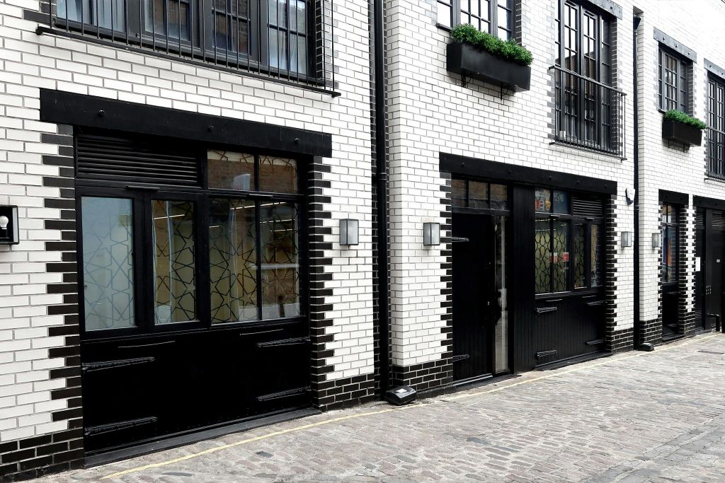 Property photo 1 of 9 Prattmews_Image1.Jpg