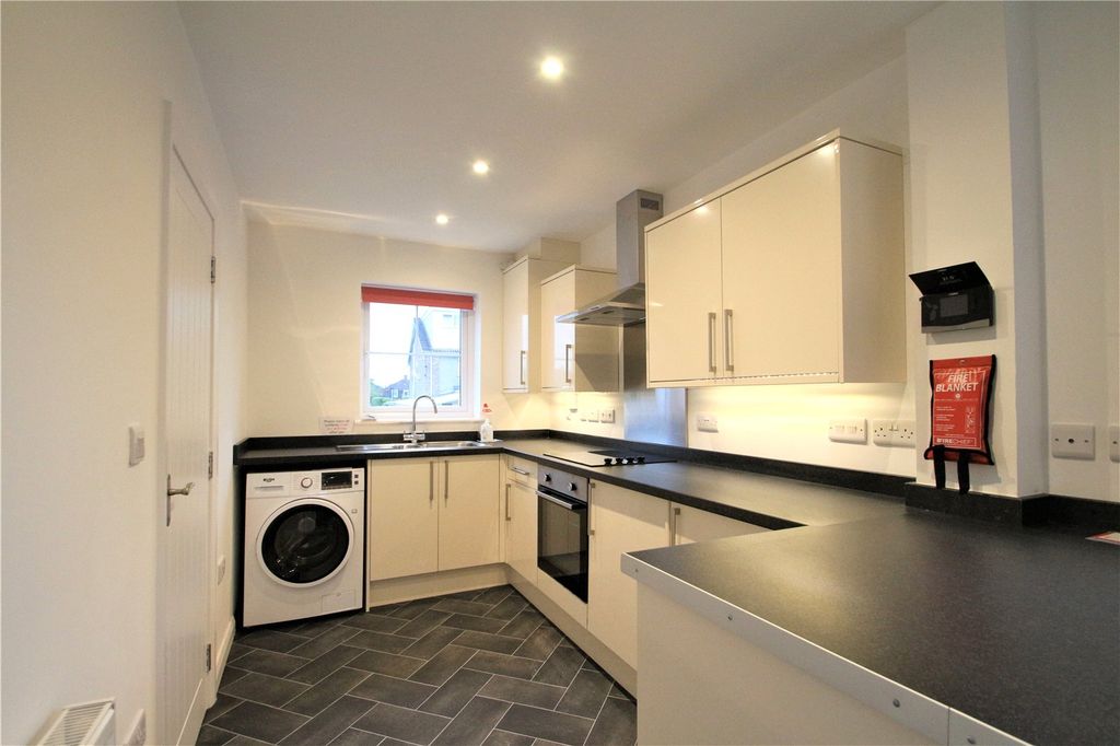 Property photo 2 of 11 Picture No. 01