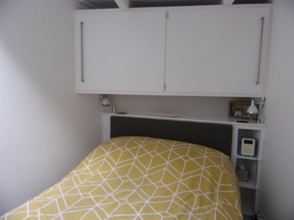 Property photo 3 of 7