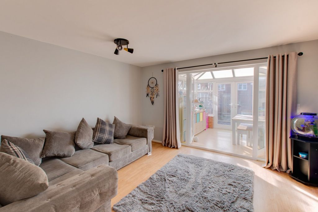 Property photo 3 of 17 Picture No. 05