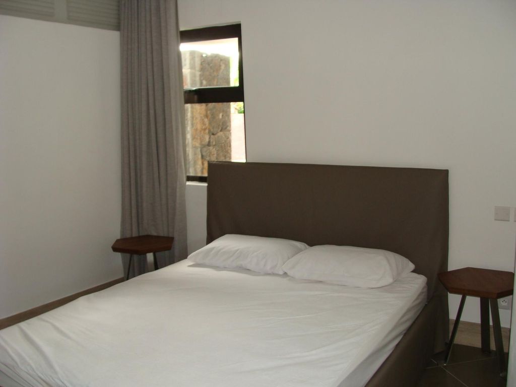 Property photo 2 of 30