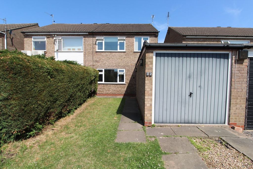 Property photo 2 of 17