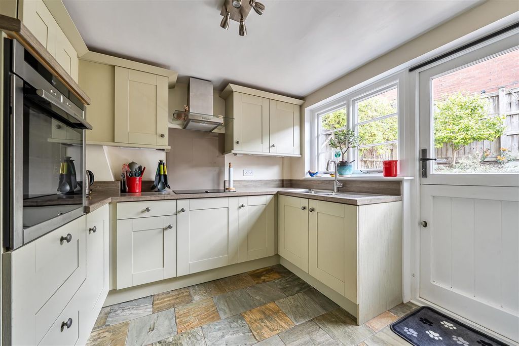 Property photo 2 of 15 2