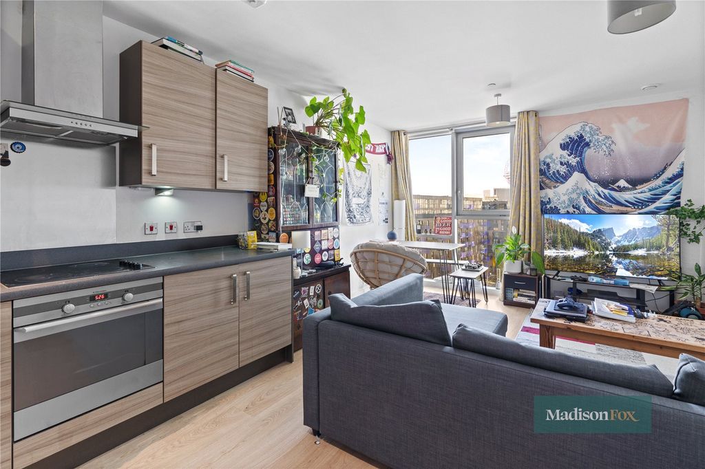 Property photo 2 of 16 Living Room