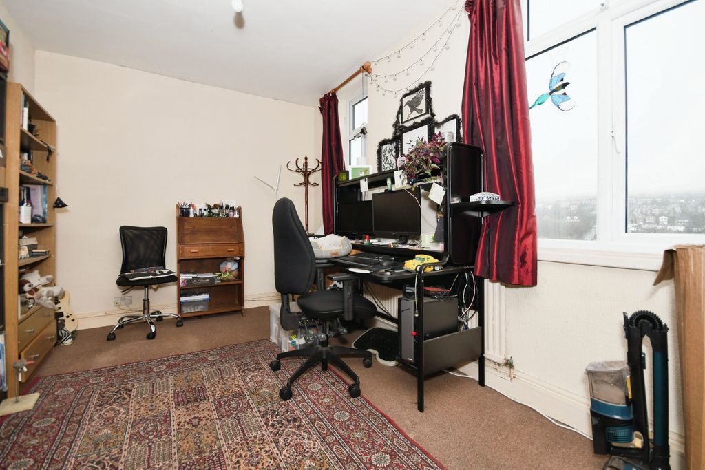 Property photo 3 of 17 Photography