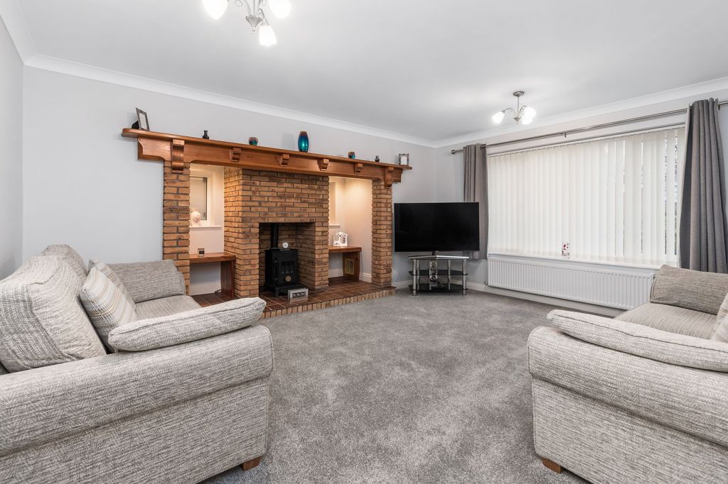 Property photo 2 of 45