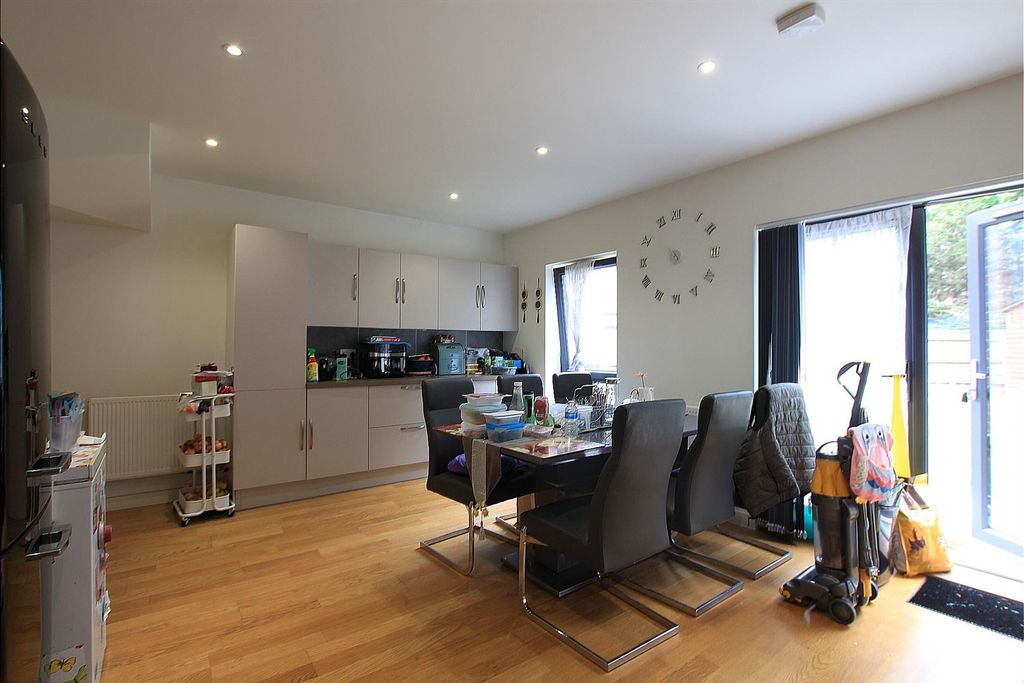 Property photo 3 of 13 Kitchen/ Diner