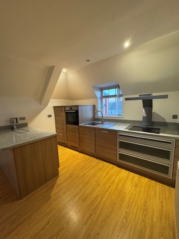 Property photo 3 of 10 13