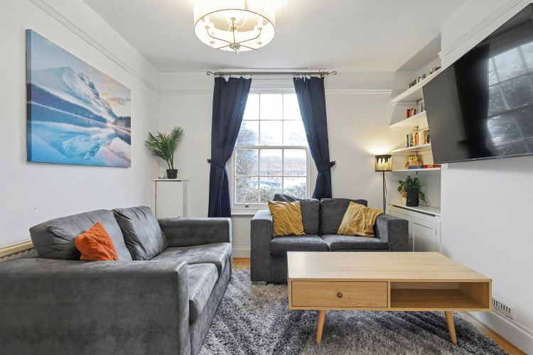 Property photo 2 of 9 320165