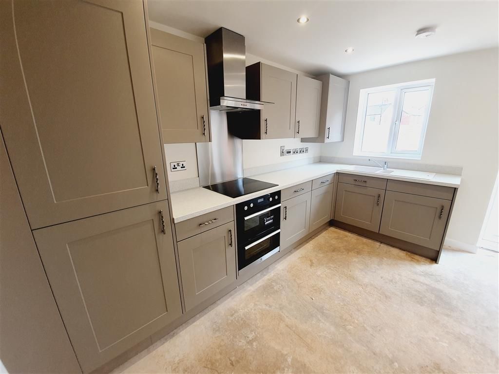 Property photo 2 of 19 Image