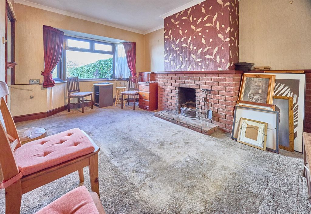 Property photo 3 of 9 Through Lounge Dining Room