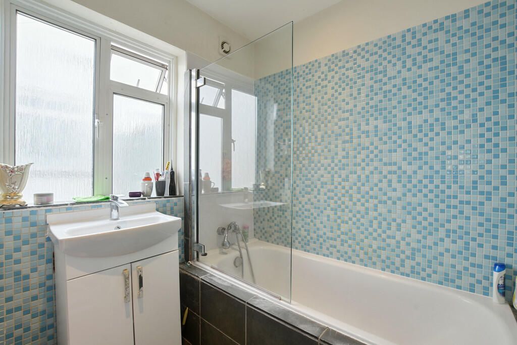 Property photo 3 of 4