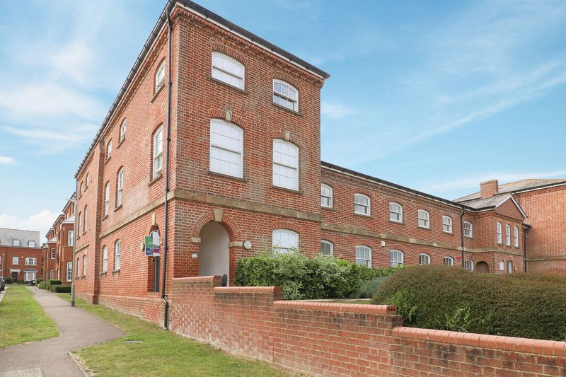 Property photo 1 of 9 Photo 8