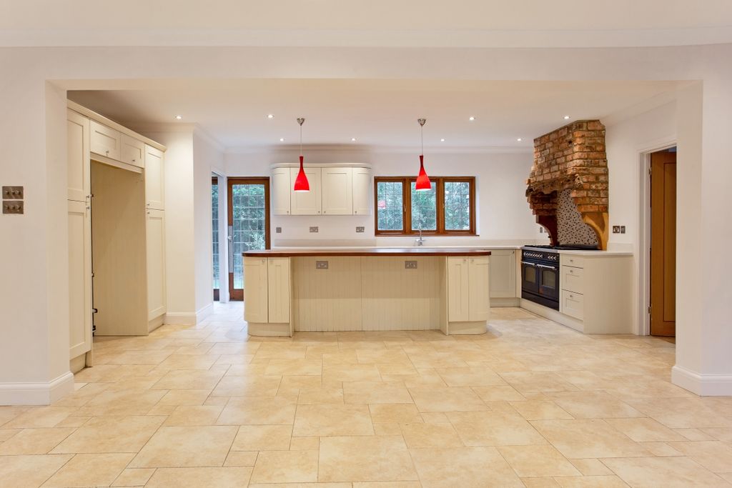 Property photo 2 of 13 55 Cole Green 325...