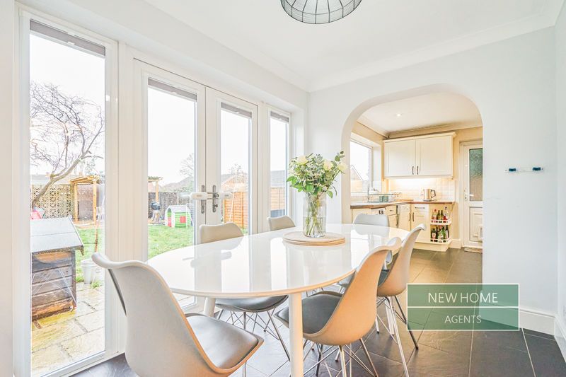 Property photo 3 of 40 Photo 15