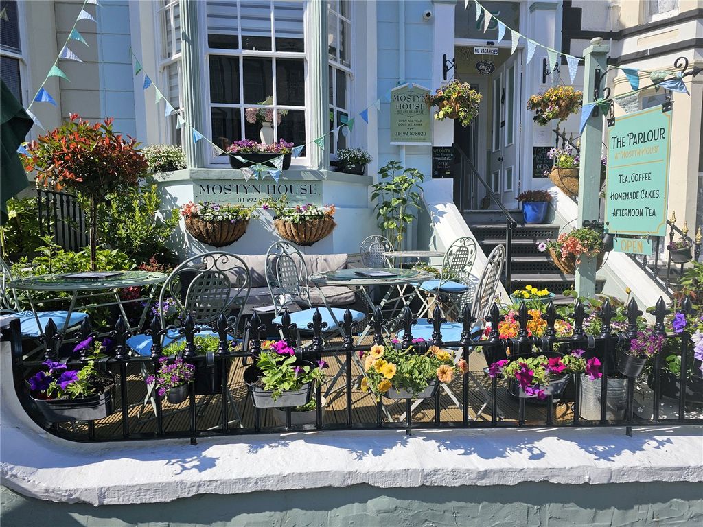 Property photo 2 of 24 Tea Garden Veranda