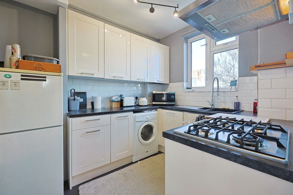 Property photo 1 of 20 Pbox-Img.Jpg