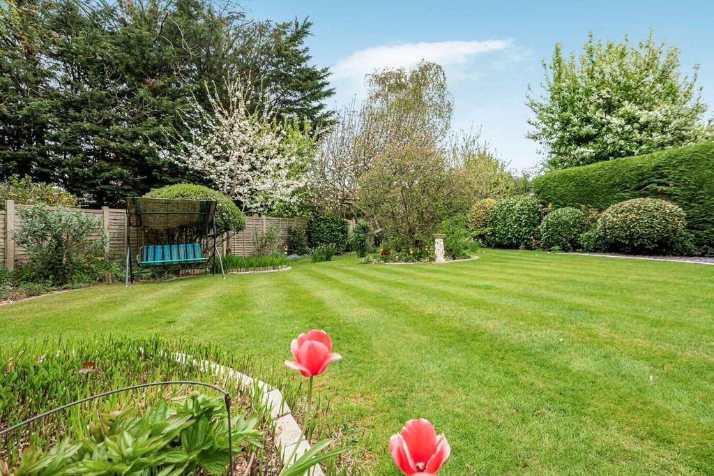 Property photo 2 of 34 Image