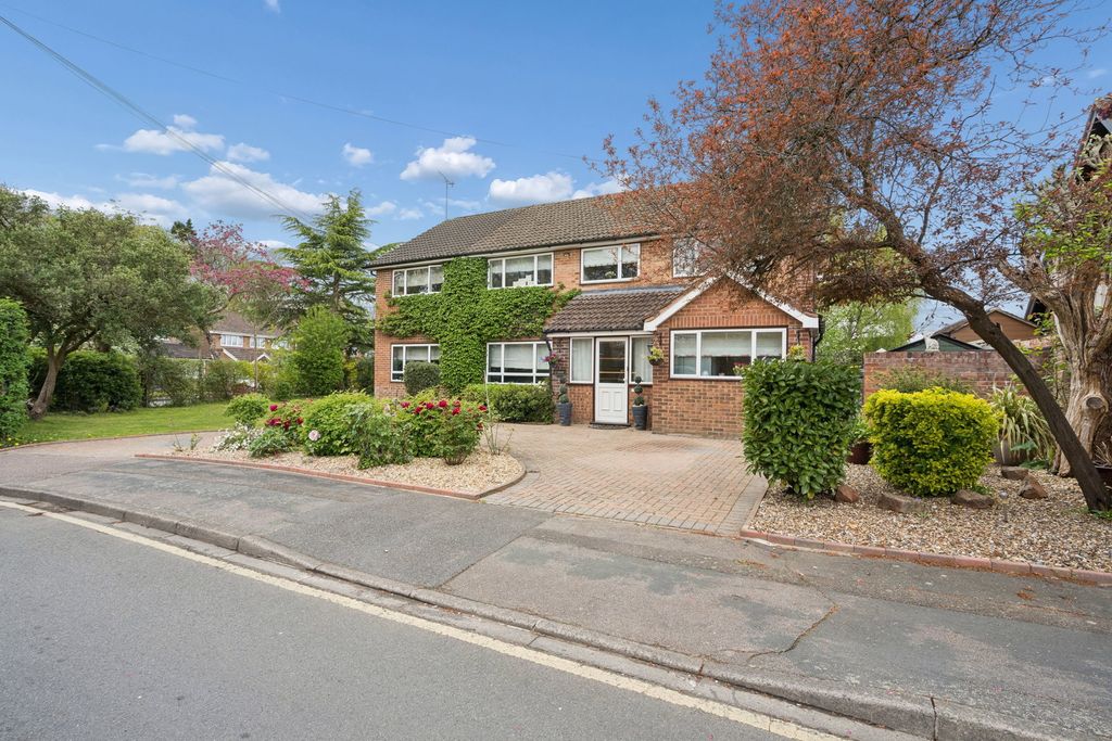 Property photo 1 of 33